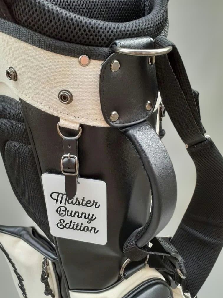 マスターバニーエディション　キャディバッグ スタンド式 2025モデル 美品