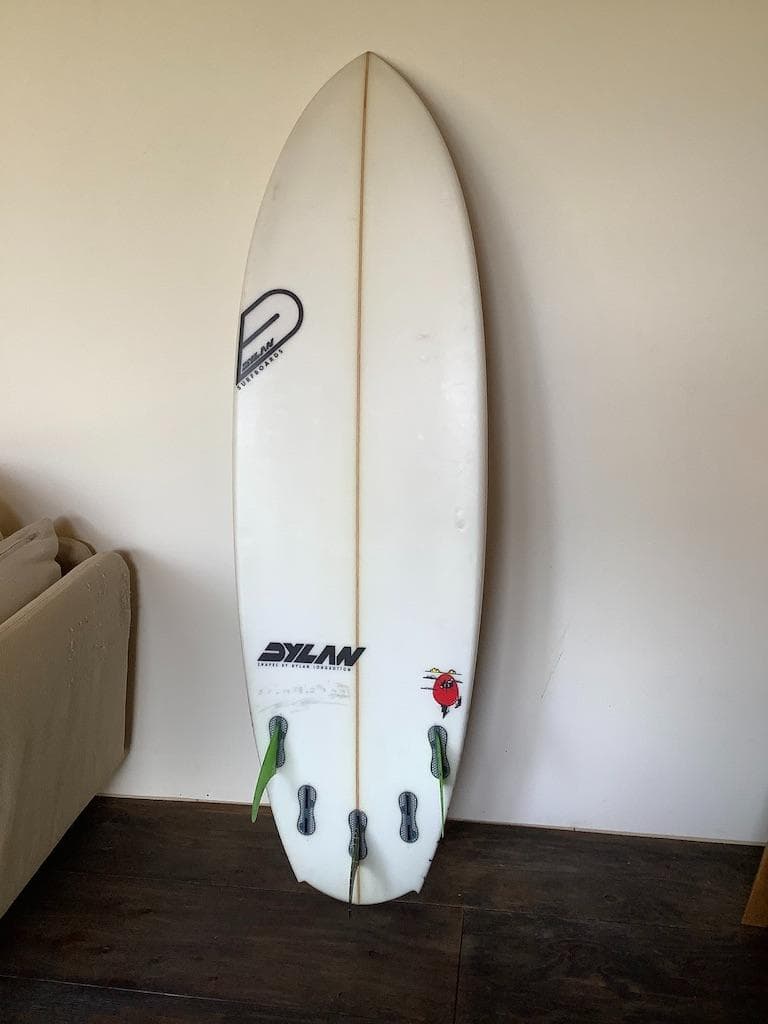 専用　Dylan サーフボード ショート フィン 付き