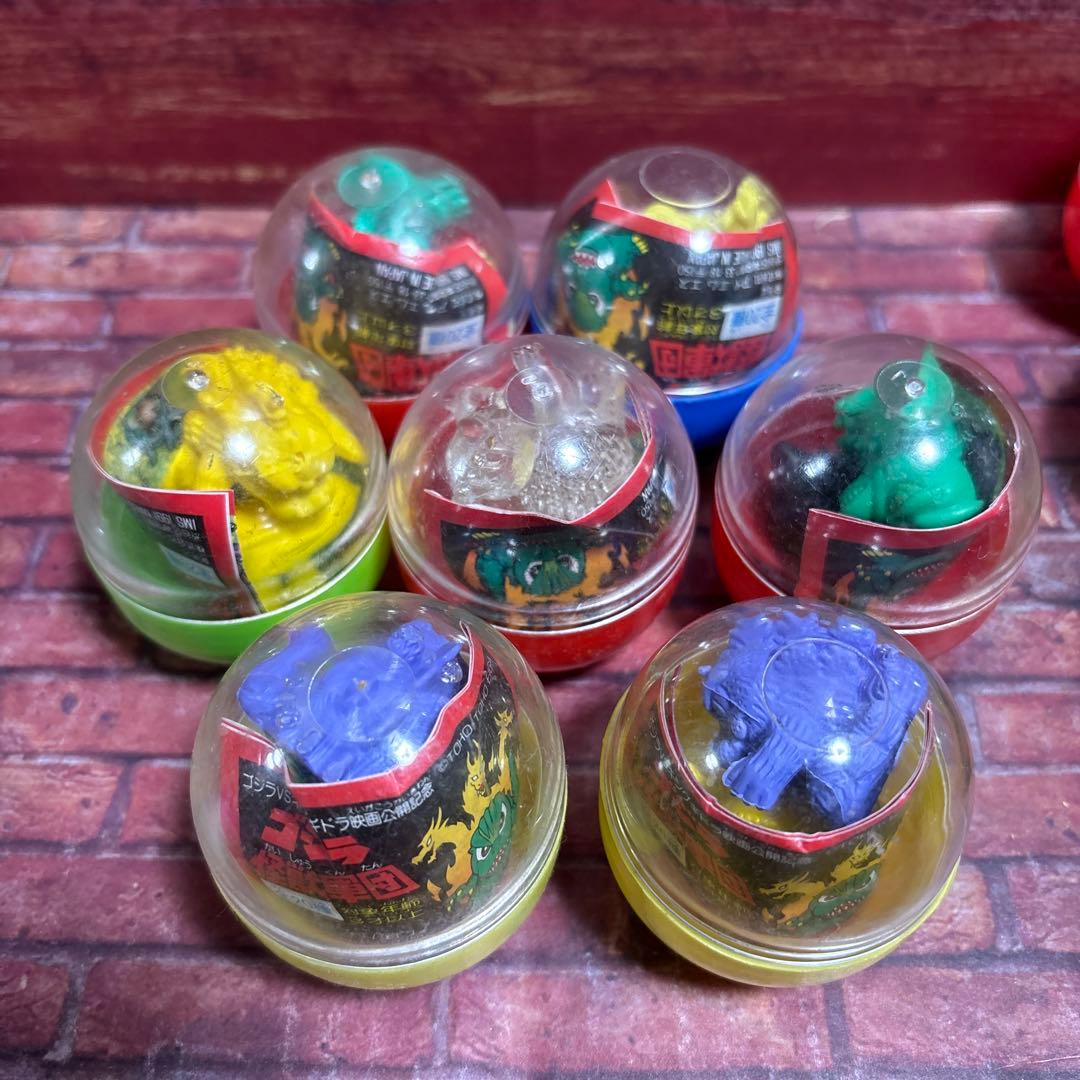 カ*君様 【当時モノ】ガシャポン　ゴジラ　カプセルトイ30個セット