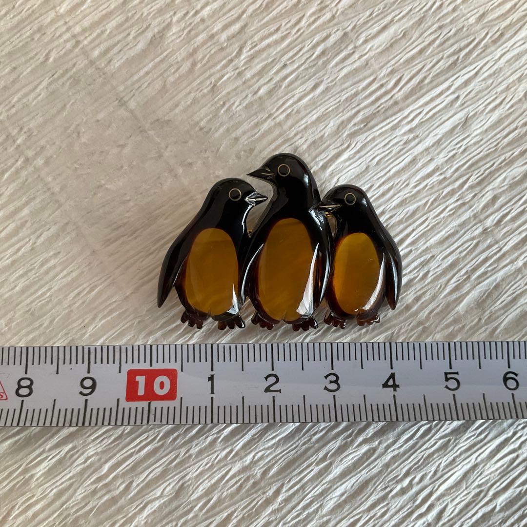 本べっこう　白甲　黒甲　仲良しペンギン　ブローチ