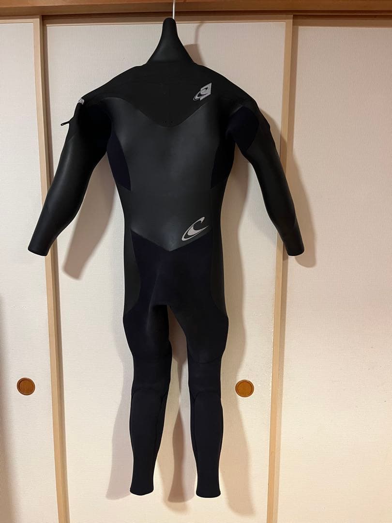 セミドライ/ウェットスーツ ブラック