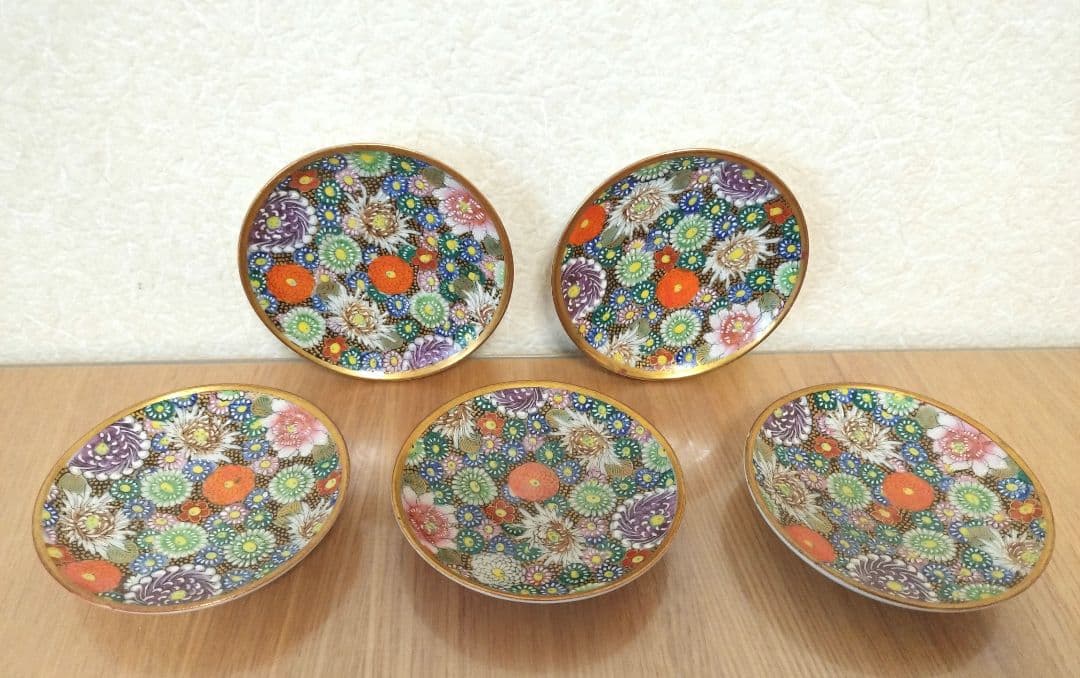お値下げしました、5枚組　九谷焼　色絵　花詰豆皿