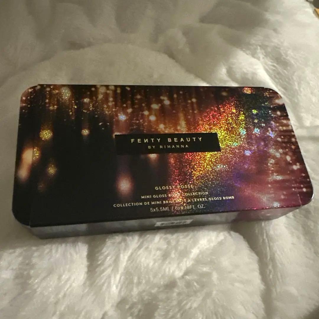【日本未発売新品未使用】fenty beauty GLOSSY POSSE