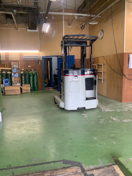 小松　バッテリーフォークリフト