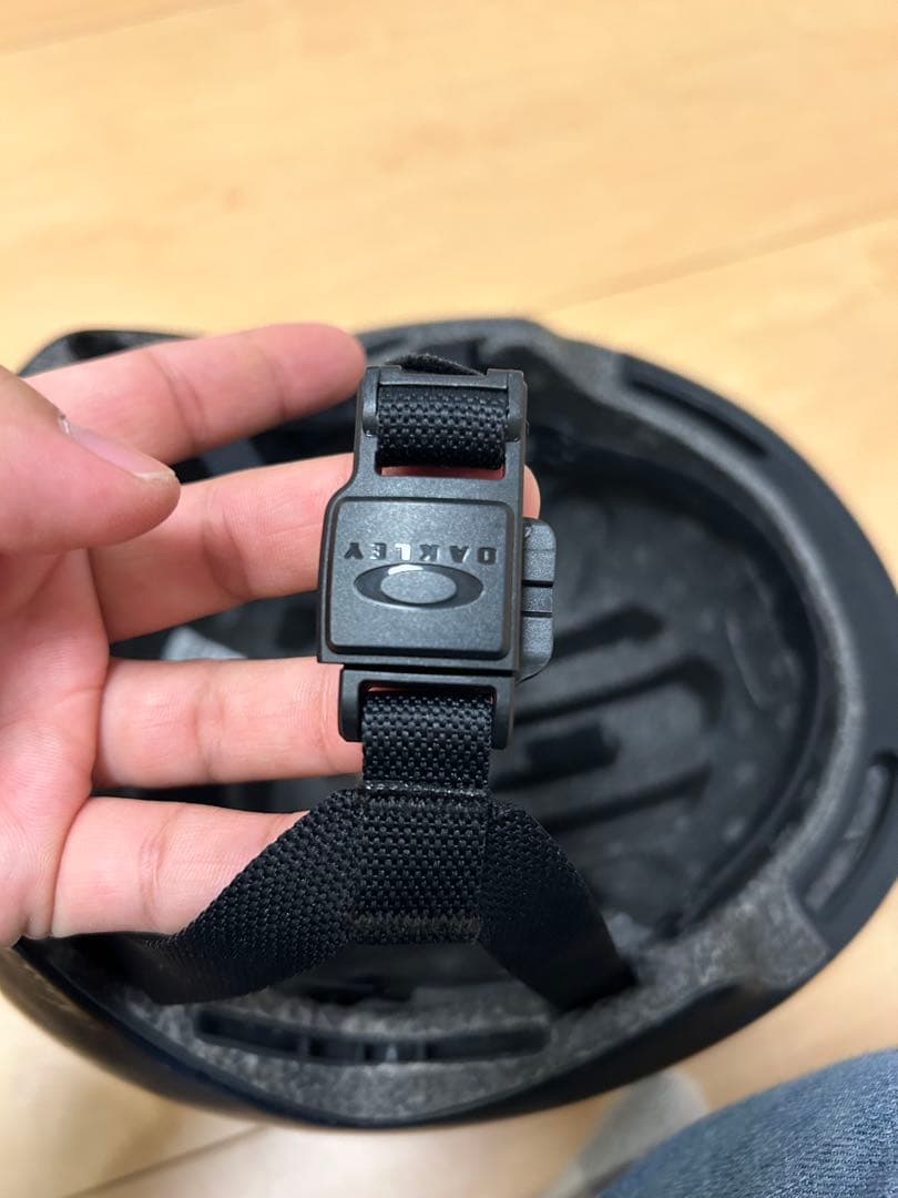 【BOA搭載】オークリーOakleyスノーボードヘルメット MOD1 Mサイズ黒