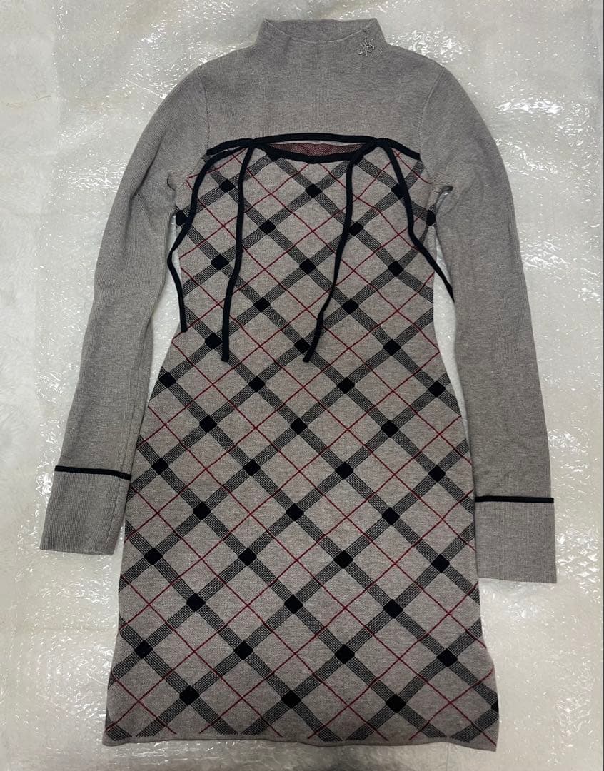 ミシェルマカロン デコルテオープンチェックニットワンピ グレー XSサイズ
