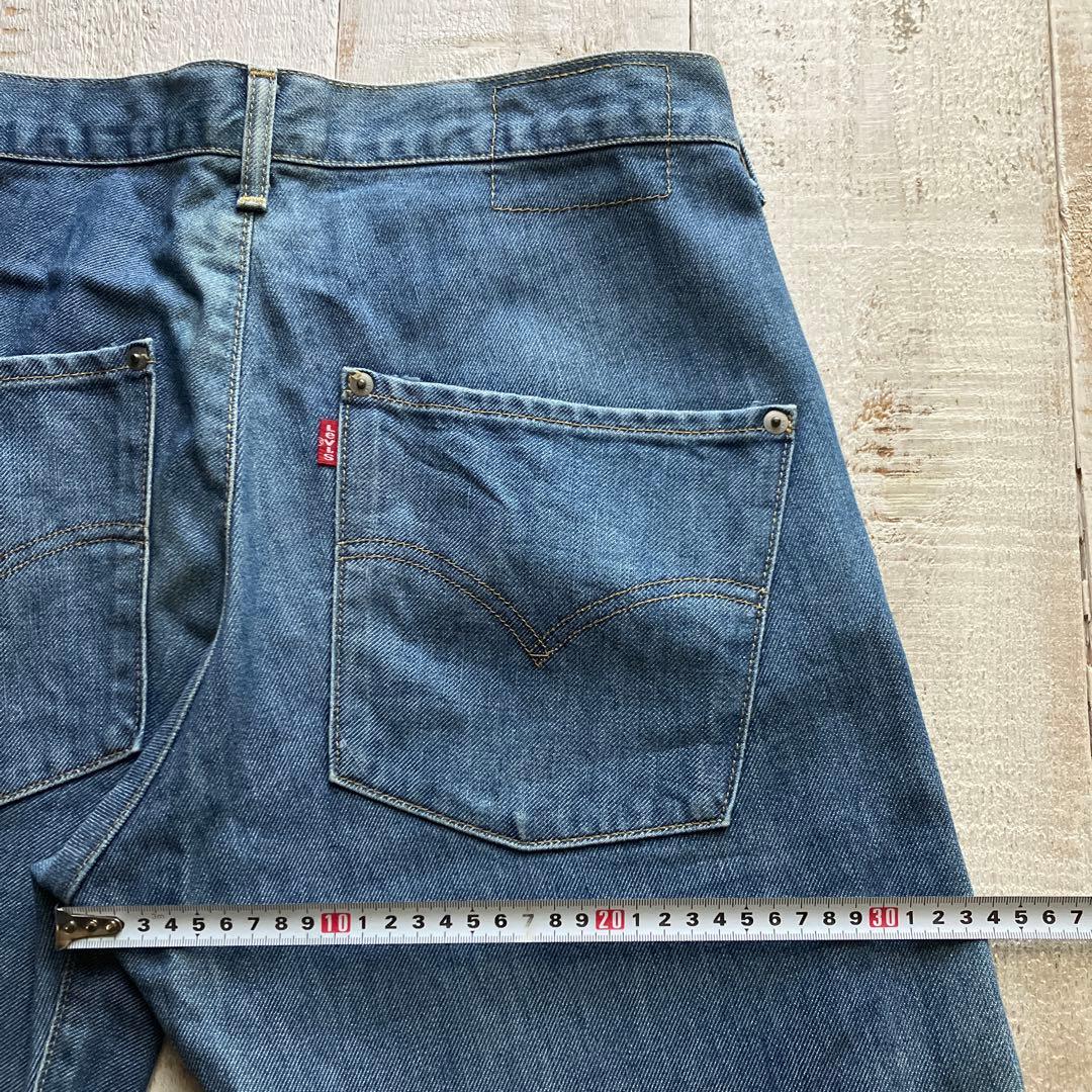 リーバイス ENGINEERED JEANS RELAXED 31 立体裁断