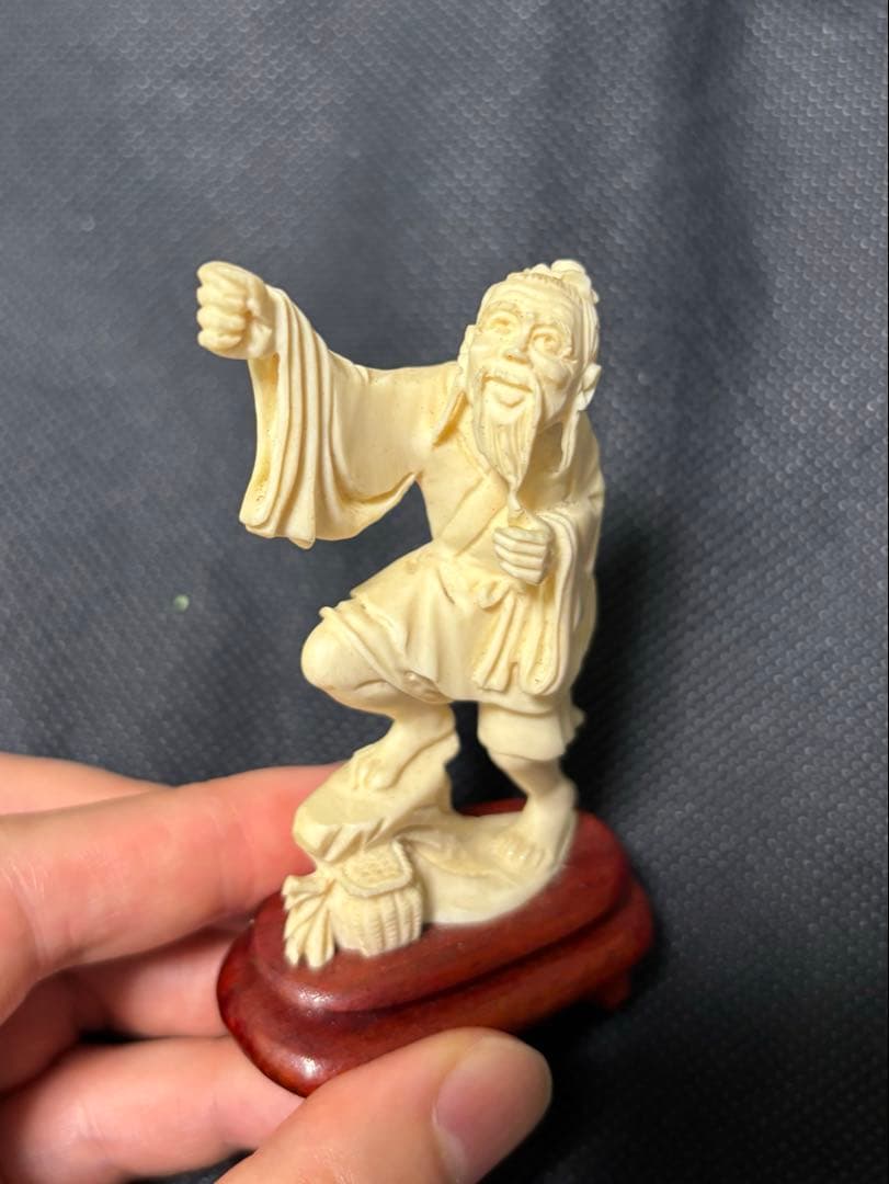 極上古美術品　マンモス　置物　漁翁 魚釣りの老人