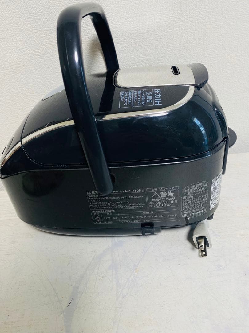 ZOJIRUSHI 圧力IH炊飯ジャー 極め炊きNP-RT05型 ブラック