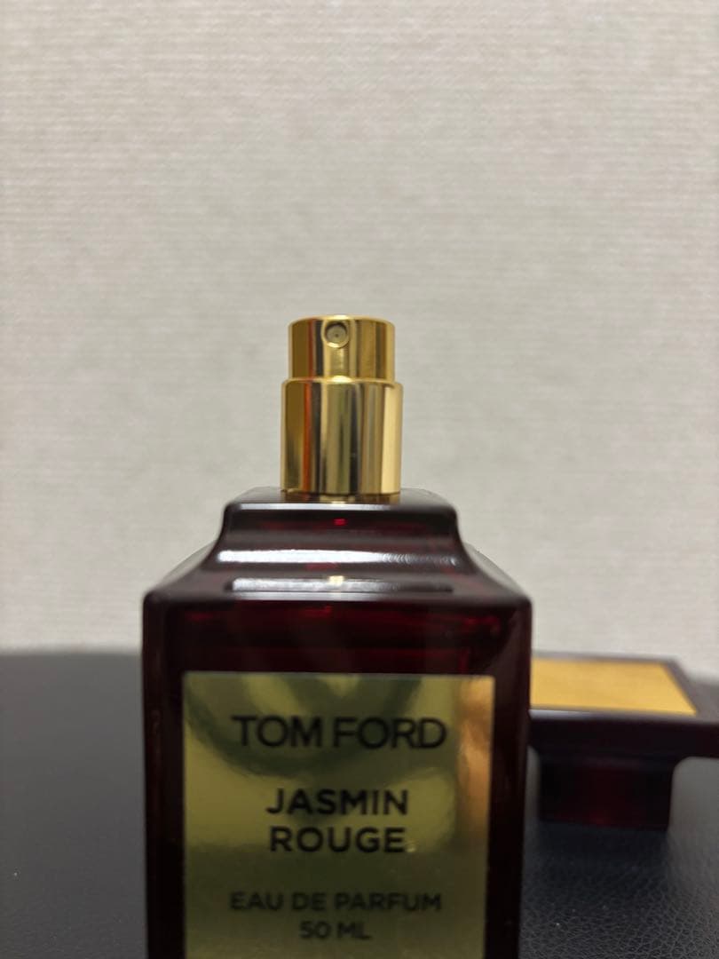 トムフォード ジャスミンルージュ オードパルファム 50ミリ