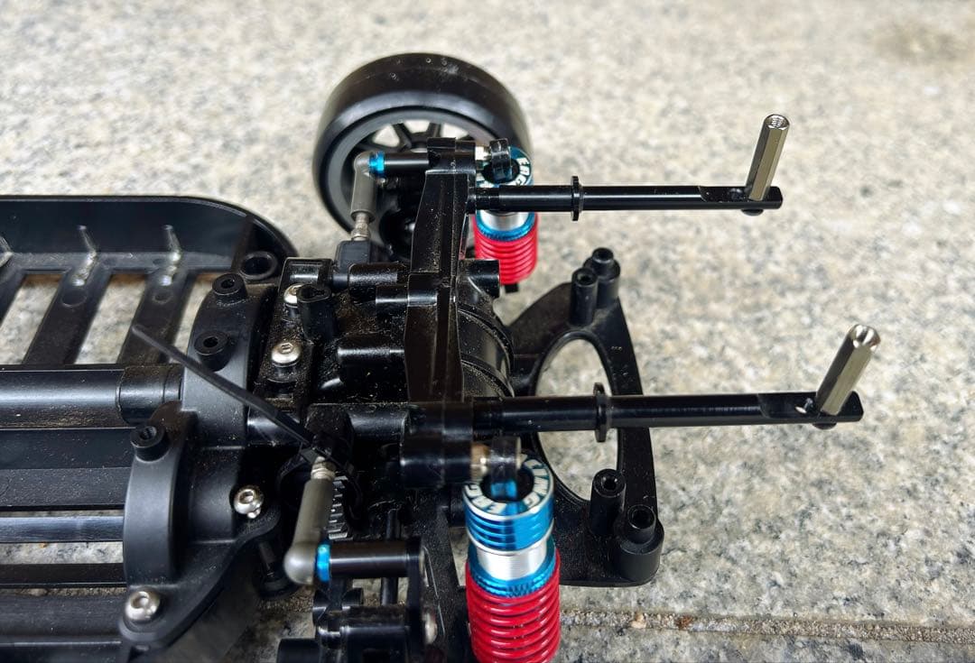 TT-01MRCコンバシャーシ+新品AE86トレノボディ