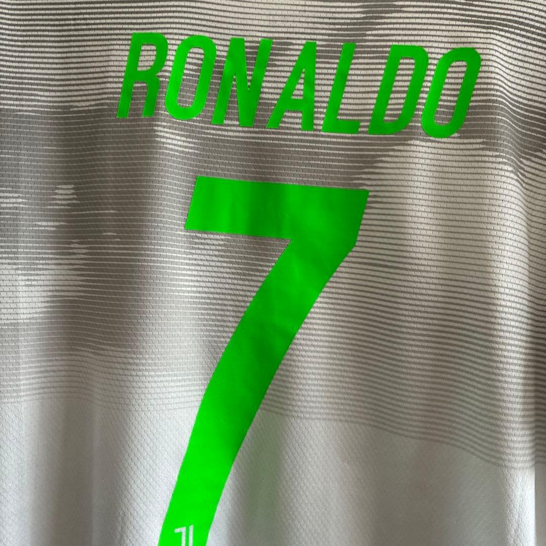 クリスティアーノ・ロナウド ユベントス シャツ 7 スペシャルエディション