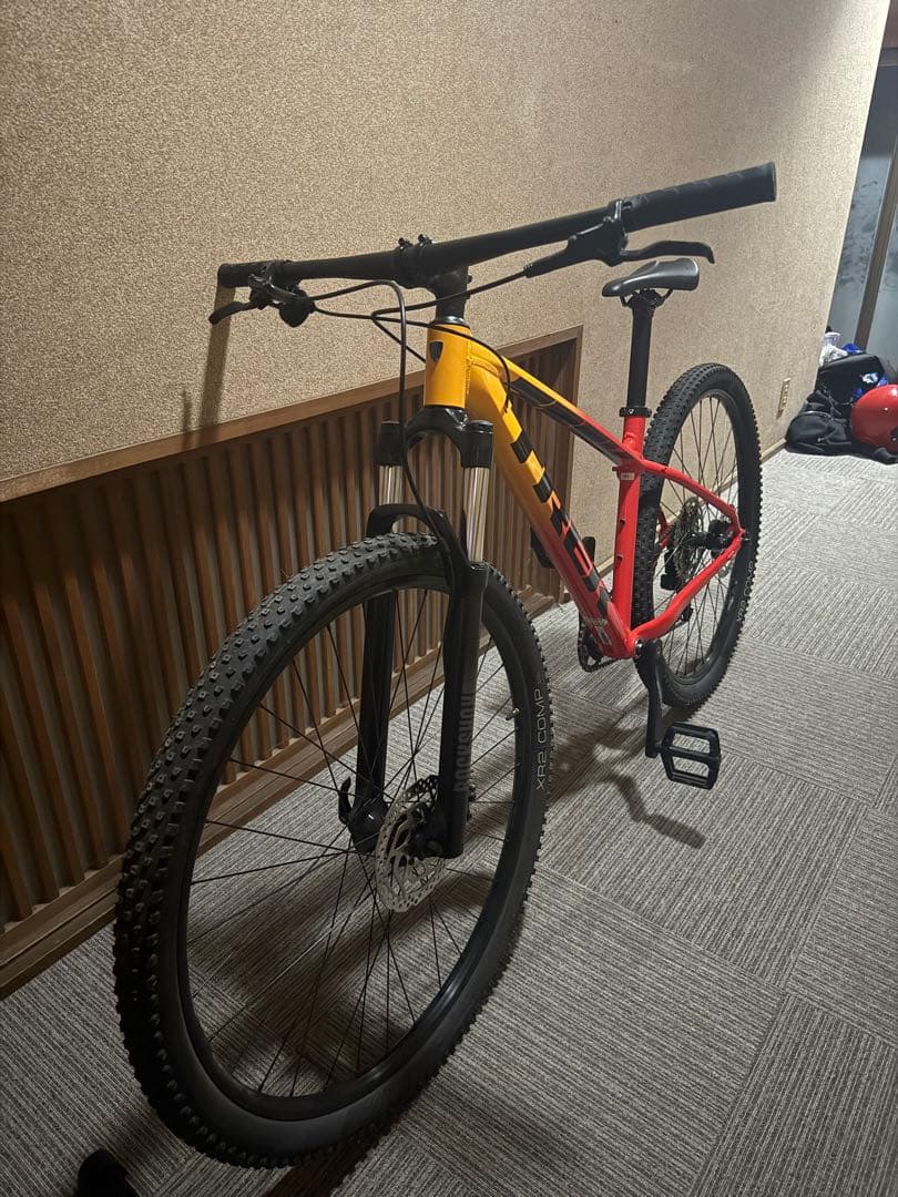 自転車本体 Trek Marlin 7