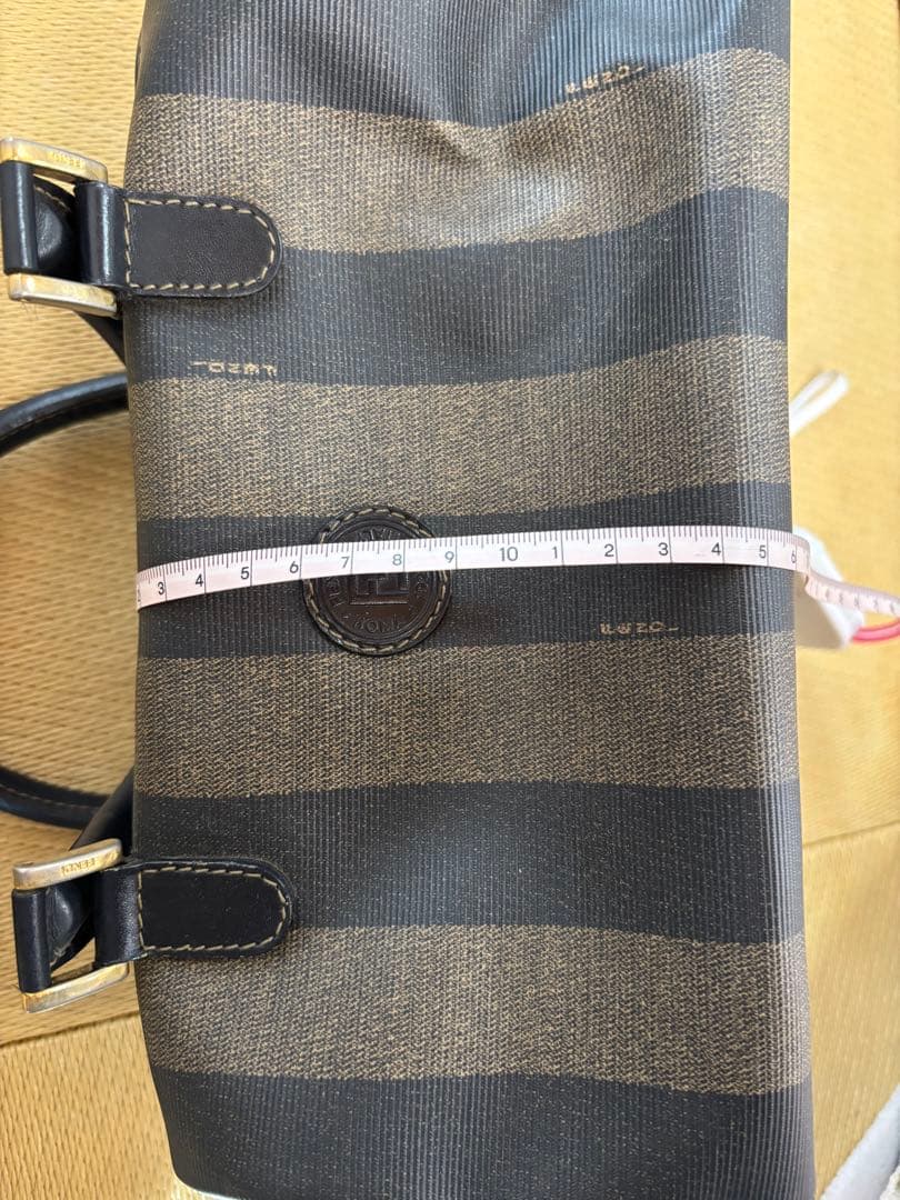 Fendi バッグ　フェンディ　おしゃれ　ミニボストン　ボストン　ブランド