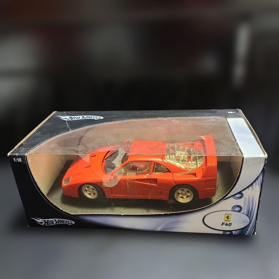 ⭐未開封　Hot Wheels フェラーリ　F40 1/18 ⭐