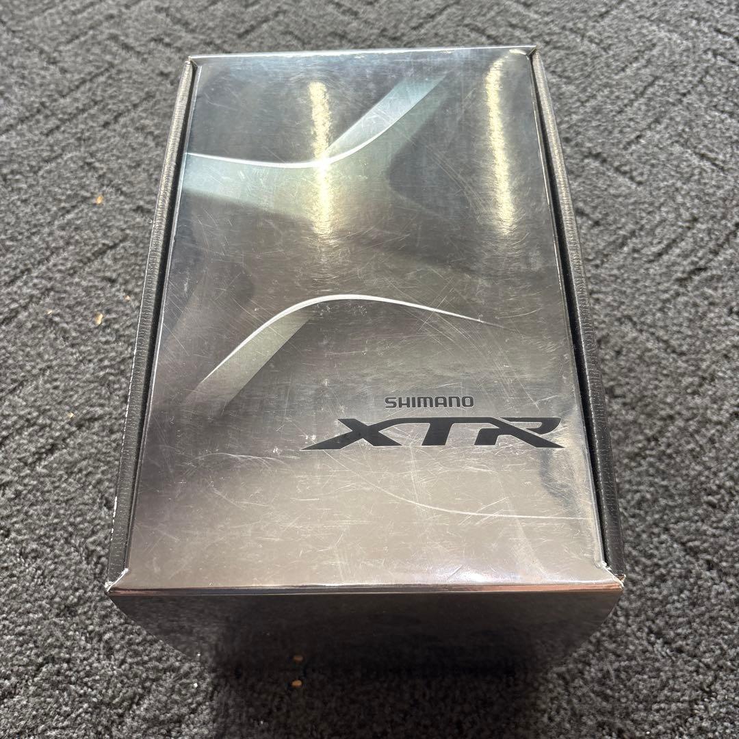 シマノXTRクランクセット FC-M9000 175mm 38-28T