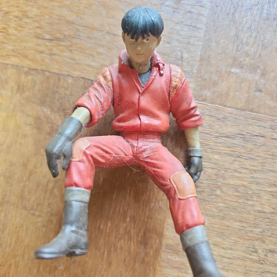 AKIRA カネダのバイク フィギュア付き