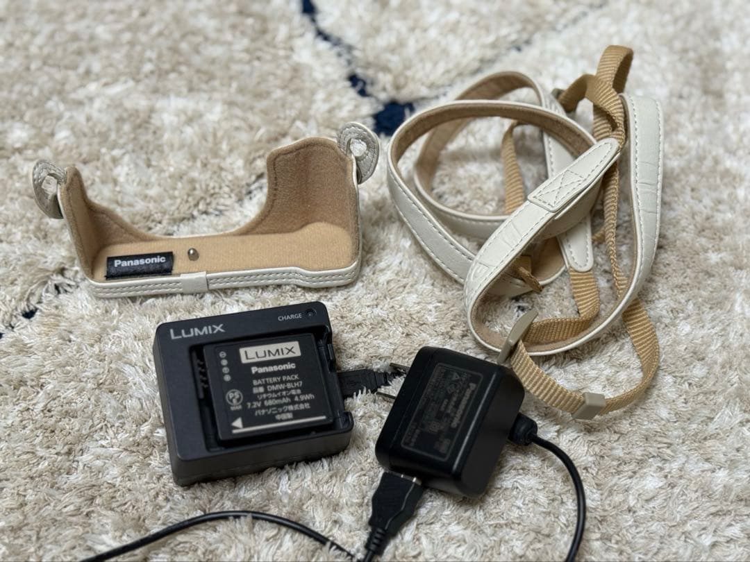 【超✨美品】Panasonicミラーレス一眼/2レンズ付/付属品/ホワイトピンク