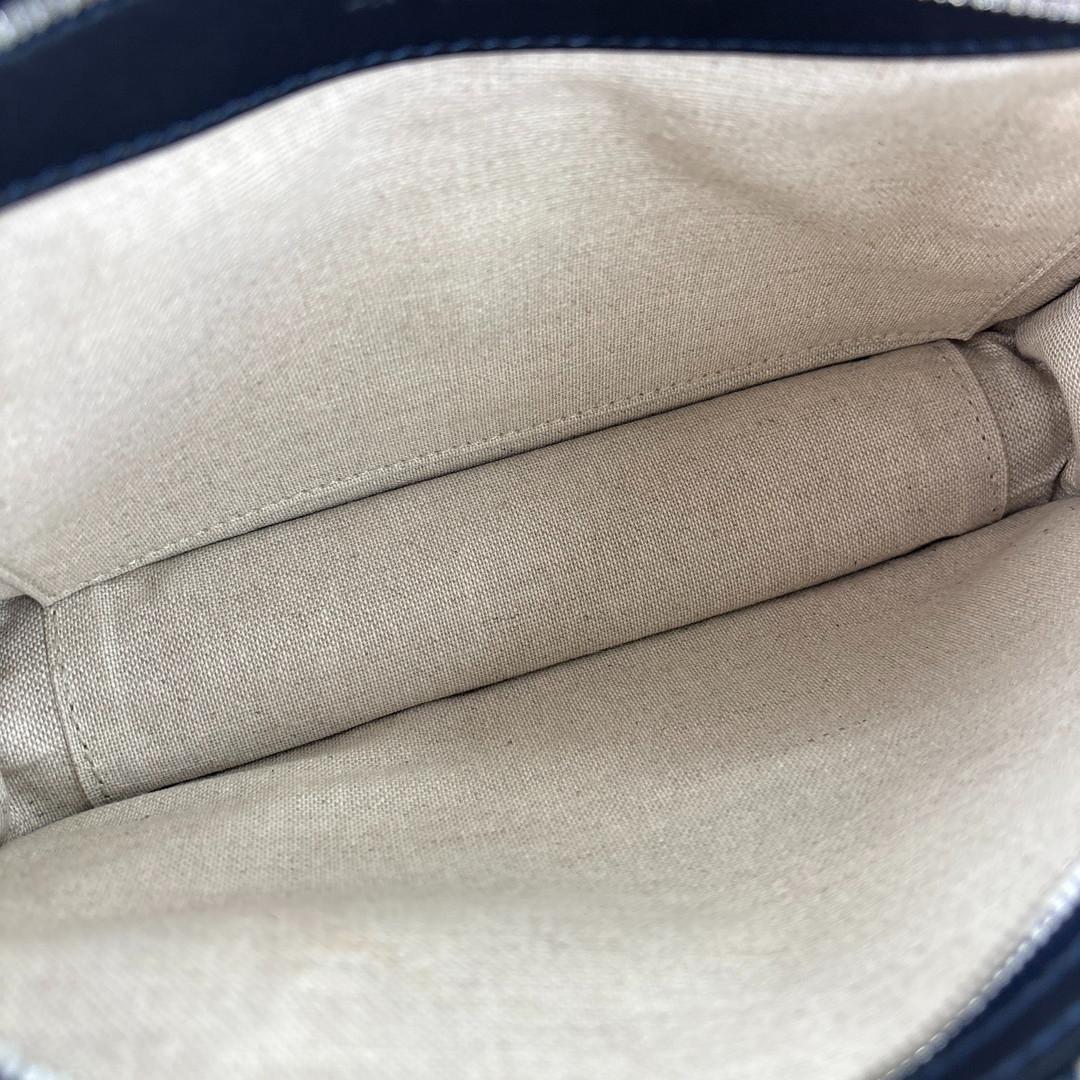 新品未使用 ベルルッティアンジュール ガリバースクリット アラベスク ショルダー