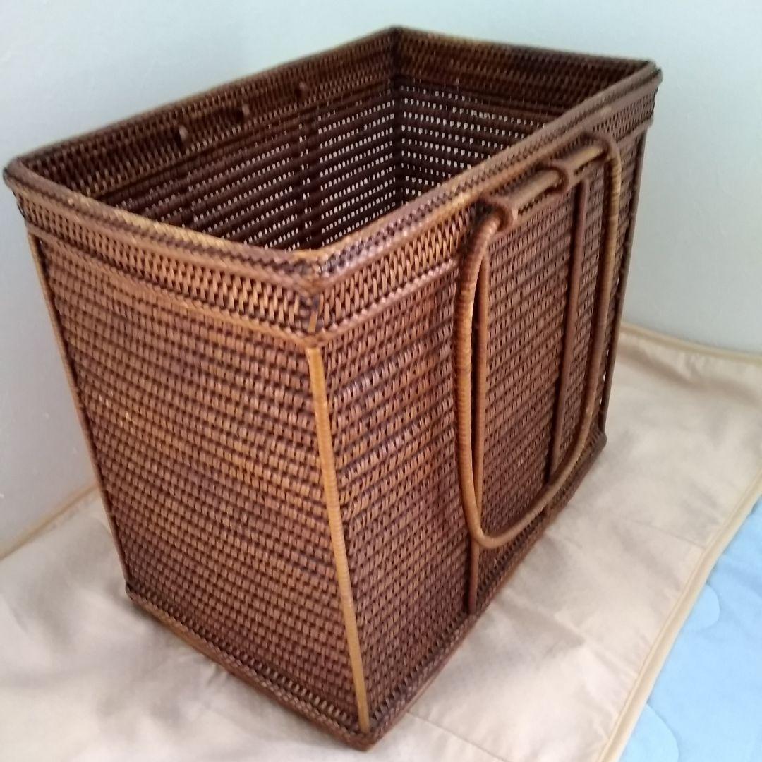 年代不明！両ハンドルかご！籐籠竹籠 竹細工 竹編みカゴ 小物入れ！経年美品！