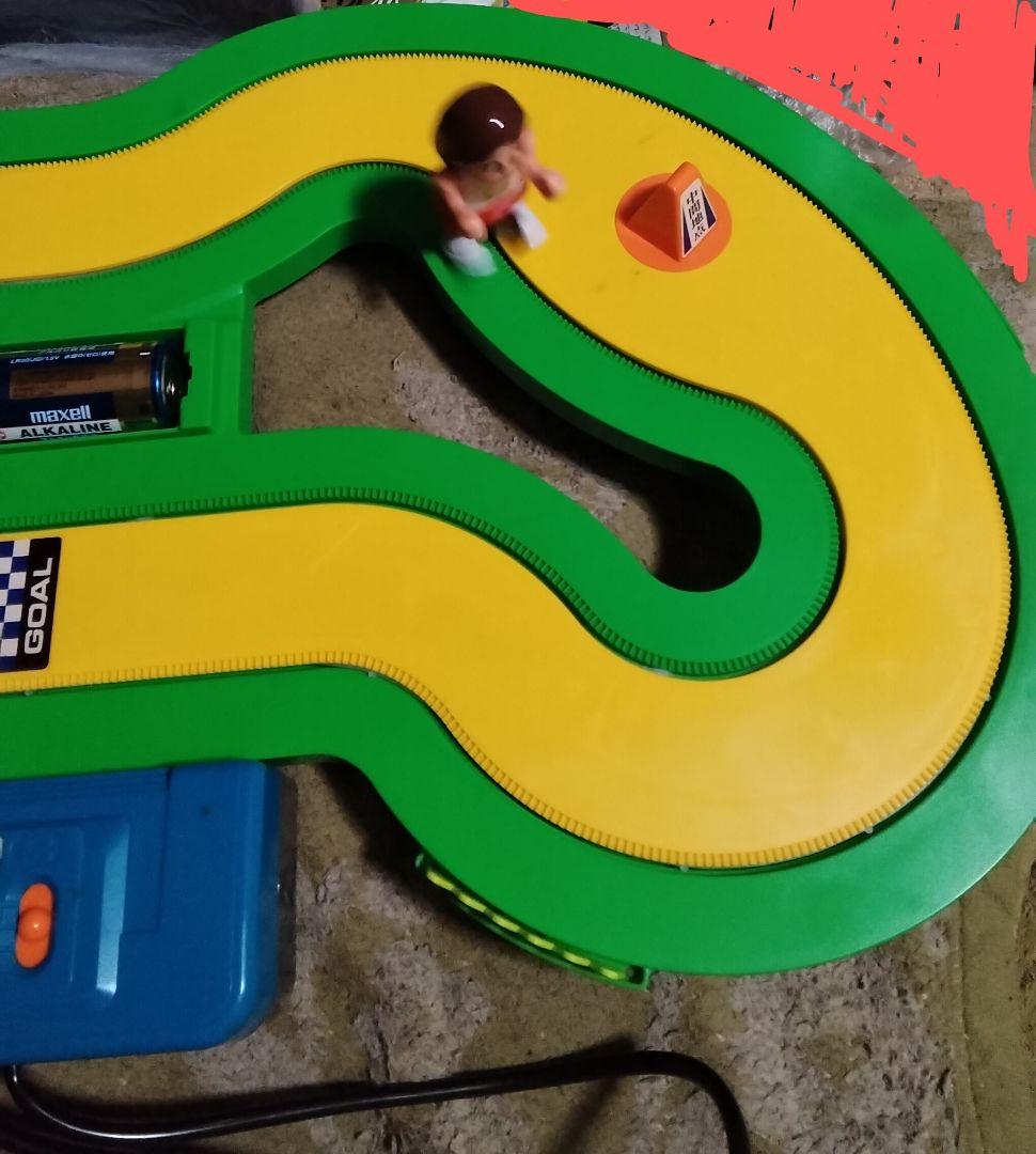 #テーマ　TOMYおもちゃのフルマラソン中古動作確認動く草3個無い箱スレ傷あり