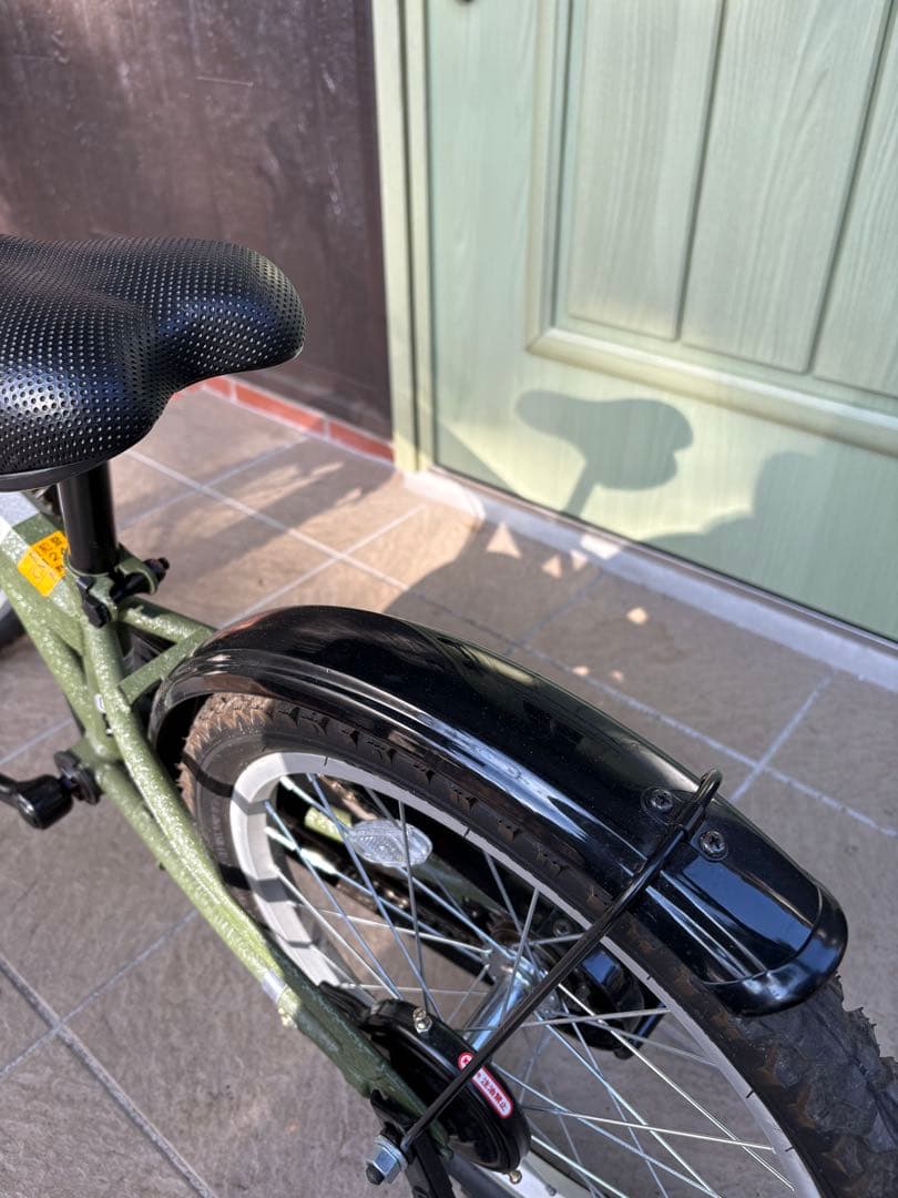 【美品】Jeep 子供用オリーブ色 2025年　　　　　　　現行モデル 18in