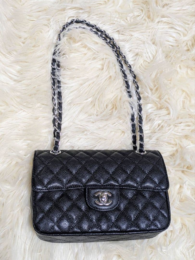 CHANEL シャネル　ノベルティ　チェーンショルダーバッグ