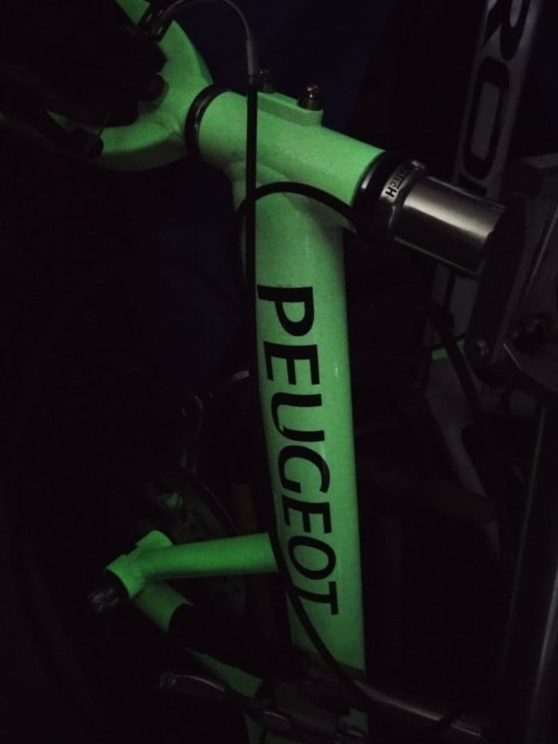 プジョー　コリブリ　18インチ　ルミナスホワイト　神奈川引取限定　ミニベロ