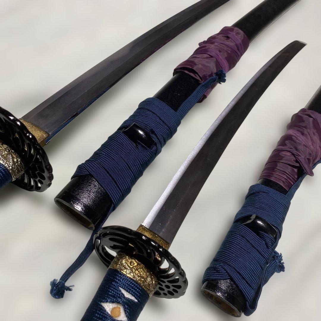 高級模造刀大小２本(刀袋付) 青柄 鶴羽透し丸鍔 黒梨地鞘