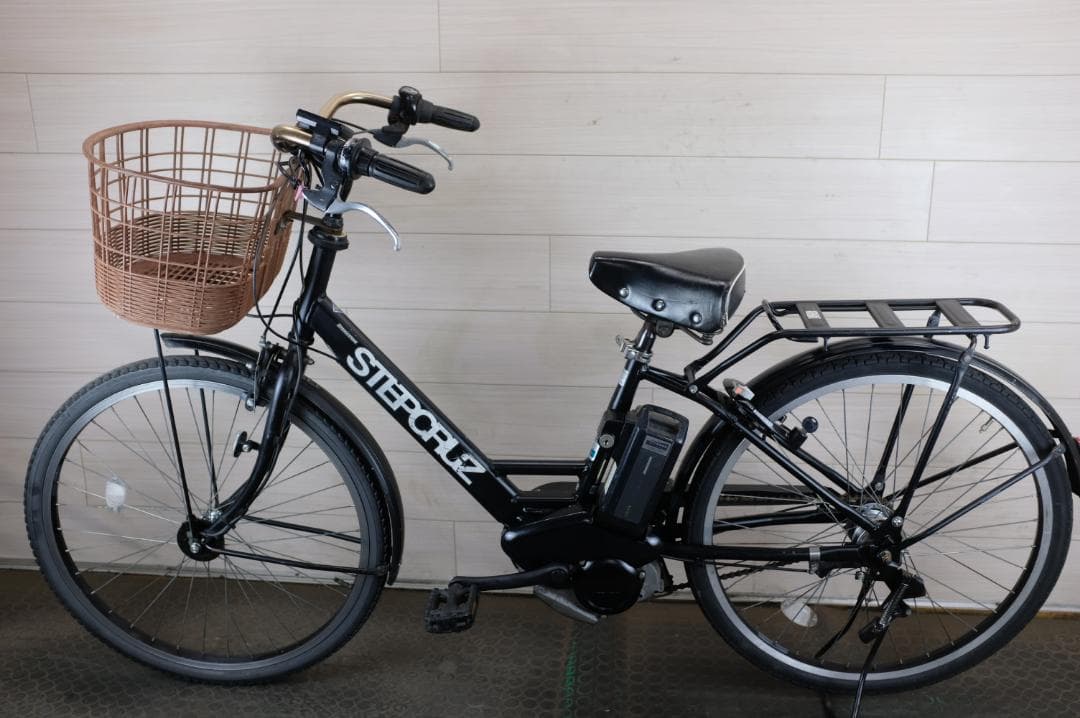 ブリヂストン製　STEPCRUZ　26インチ3段　8.7Ah（4点灯）充電器あり