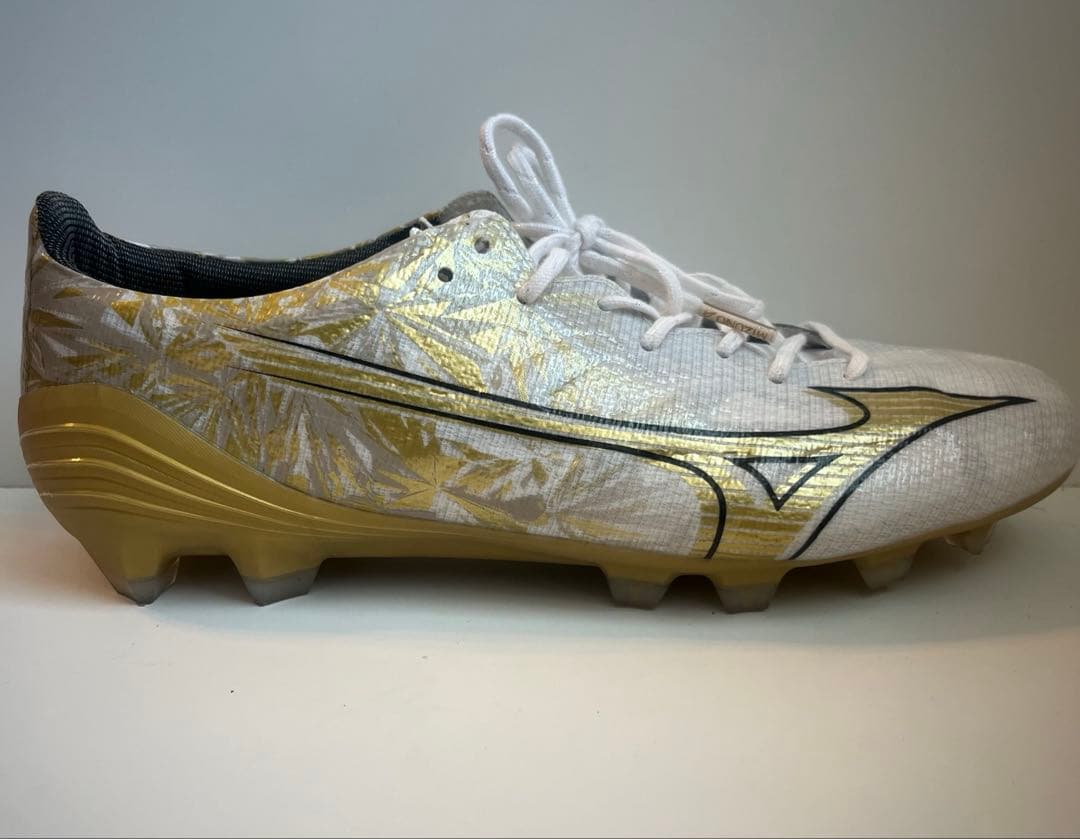 【超美品】ミズノ　アルファ プロ　プリズムゴールド　25.5㎝