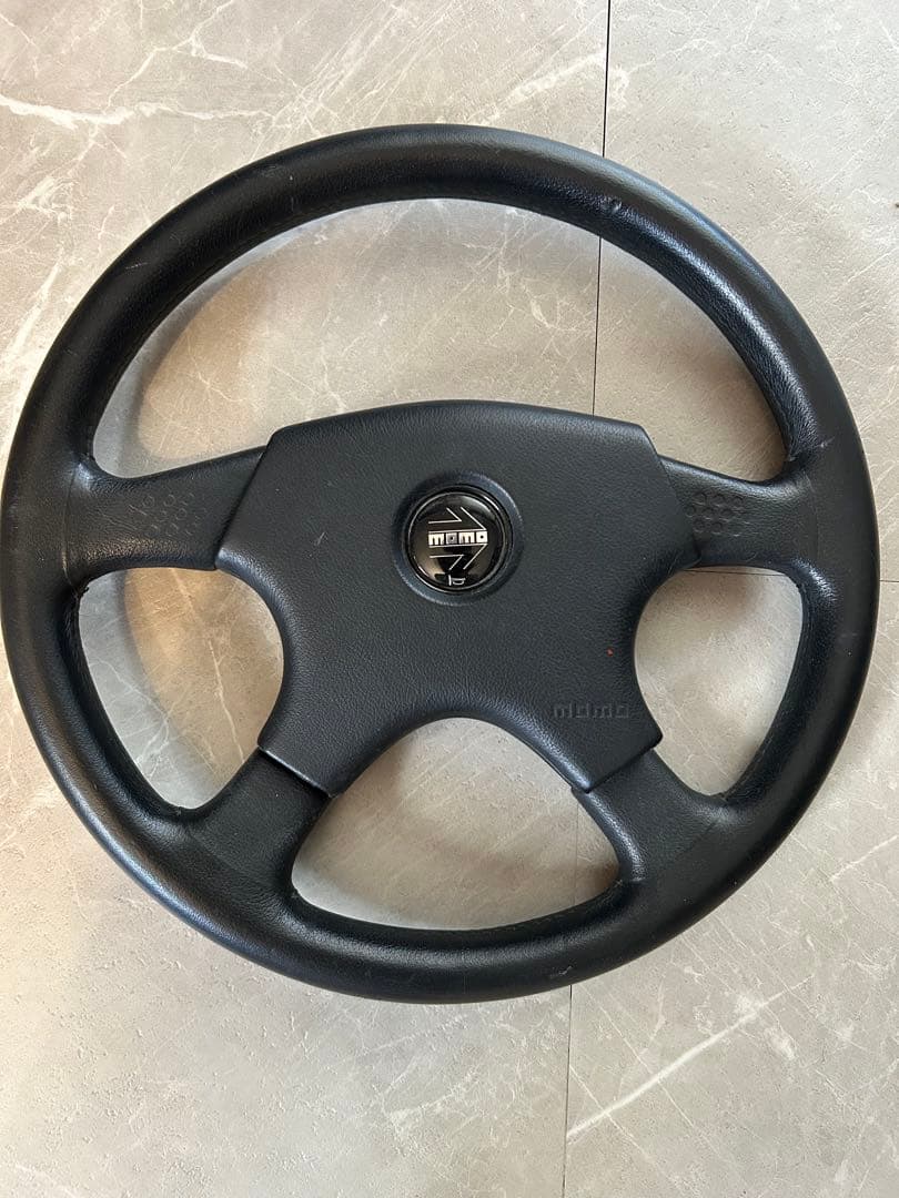 MOMOハンドル　ステアリングホィール　モモ　当時物？