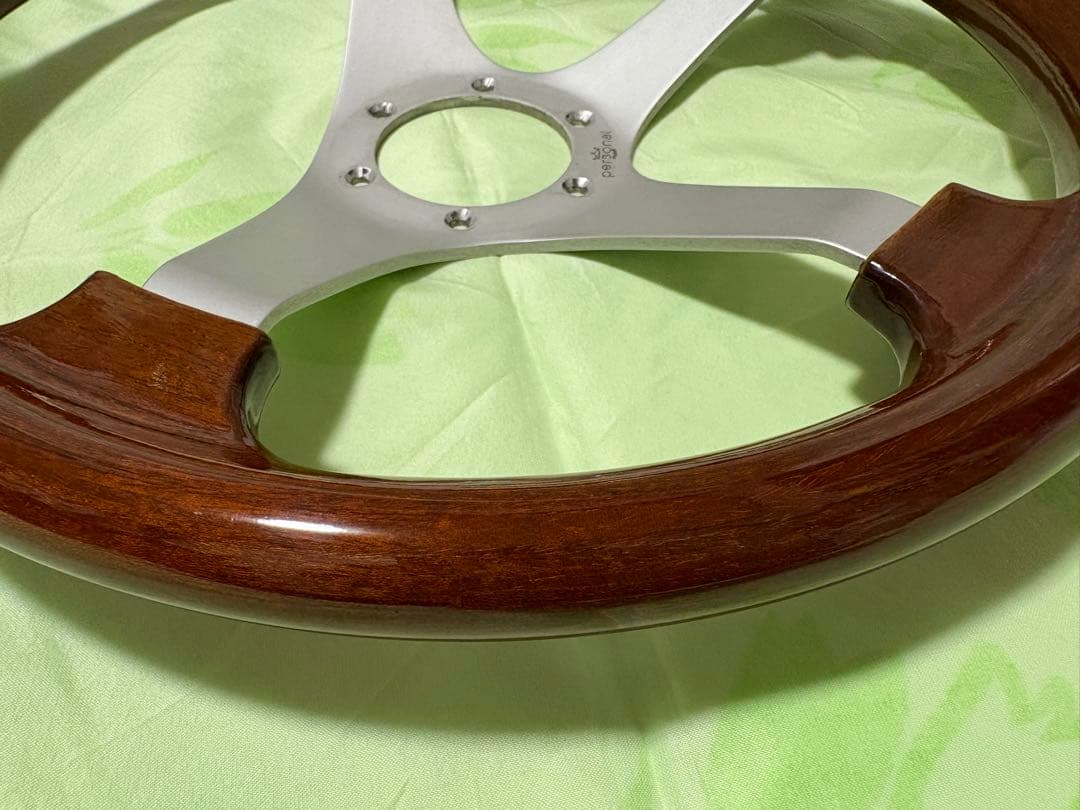 personal ステアリングホイール 4本スポーク