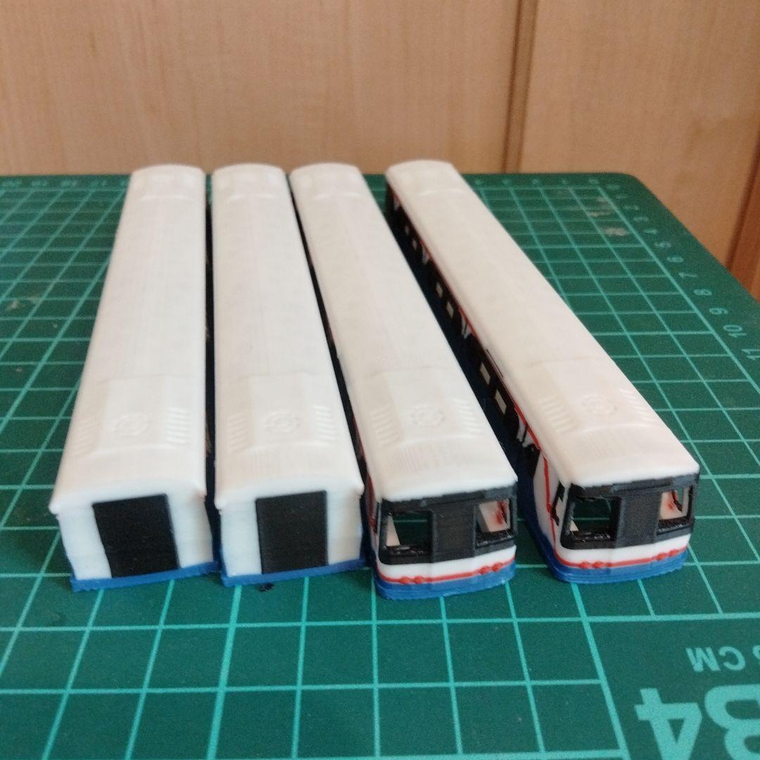 タイ・バンコク　高架鉄道風電車鉄道模型（Nゲージ・1/160）キット　4両セット