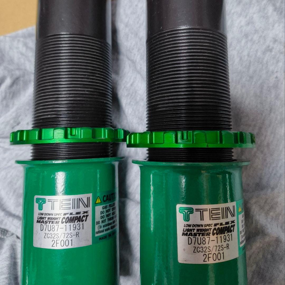 スイフトスポーツ ZC32S 車高調TEIN FLEX COMPACT