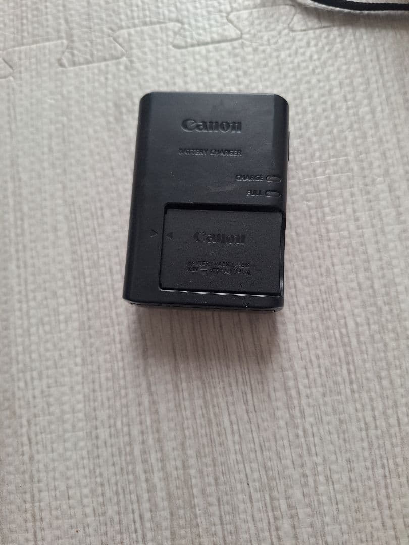 Canon　EOS M100 ミラーレスカメラ