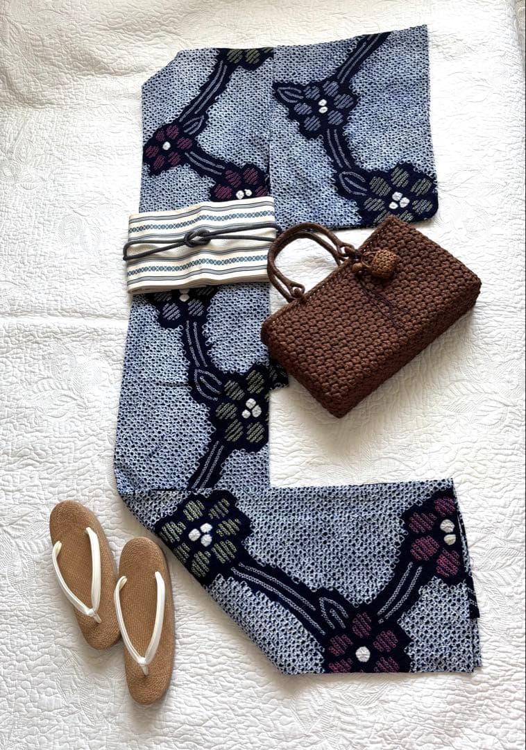 粋な大人の浴衣 ◆ 有松絞り 枝花文 シンプルで粋な柄