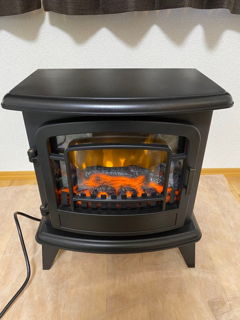 【美品】本日のみ ニトリ 暖炉型ファンヒーター　BLT-999B-8-BK